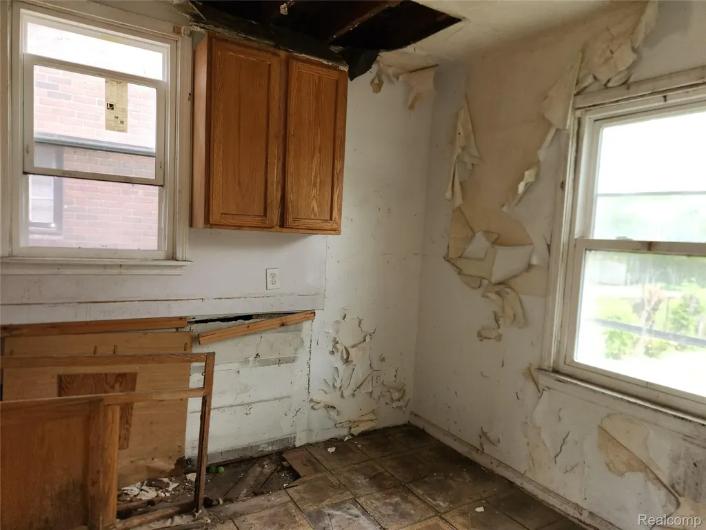 10570 Somerset Avenue Detroit City MI 48224