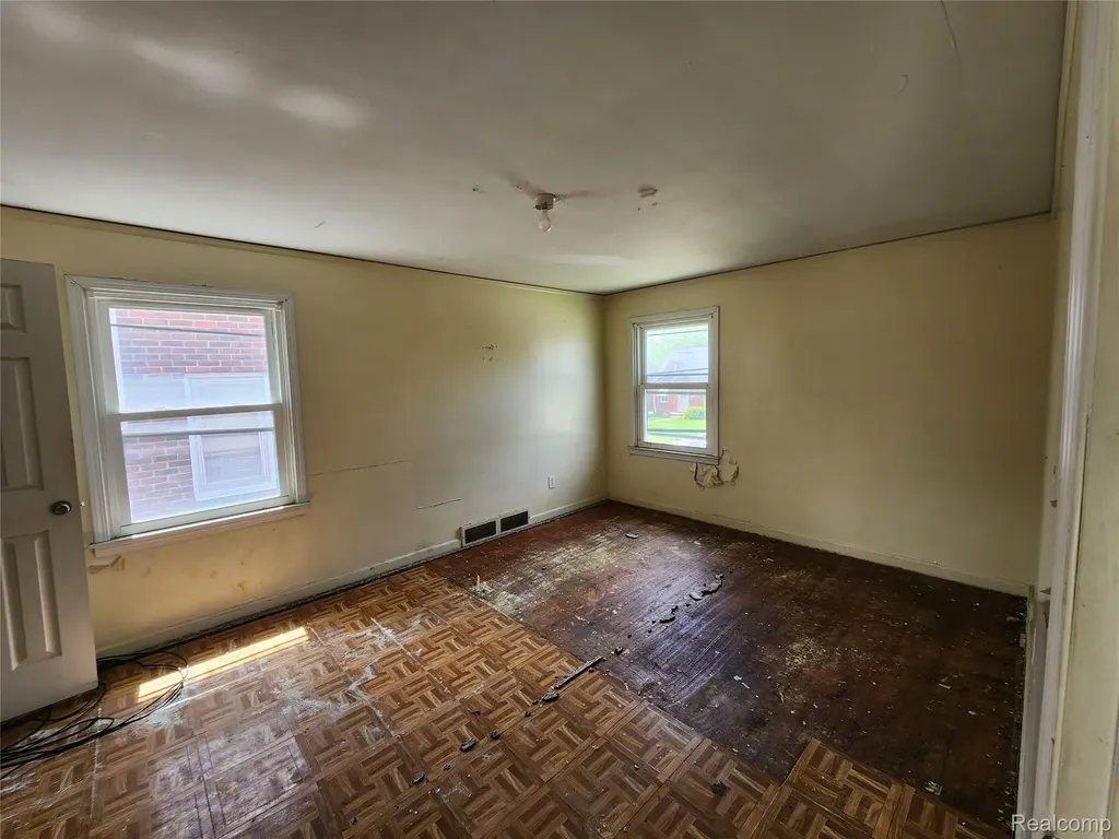 10570 Somerset Avenue Detroit City MI 48224