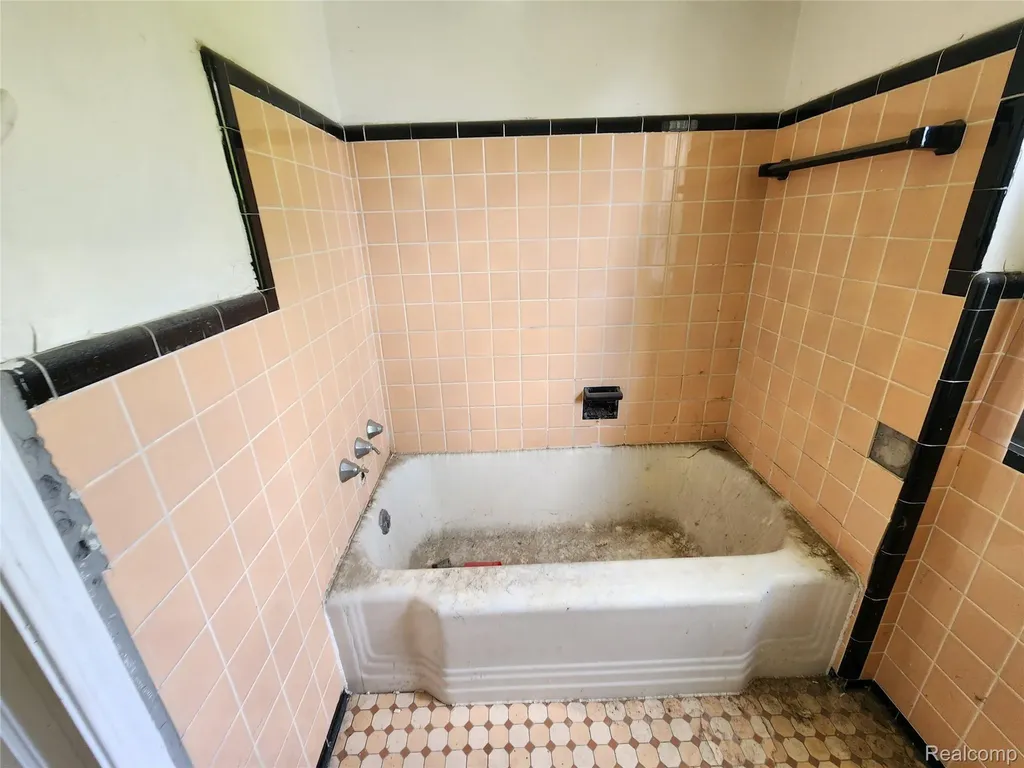 10570 Somerset Avenue Detroit City MI 48224
