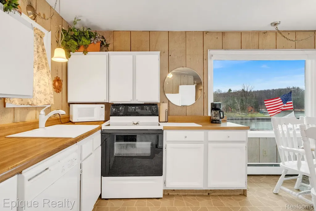 1962 Indianwood Trail Mills Township MI 48661