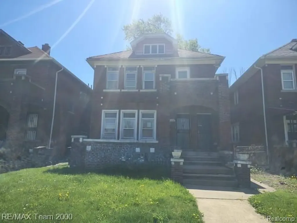 4237 W Grand Street Detroit City MI 48238