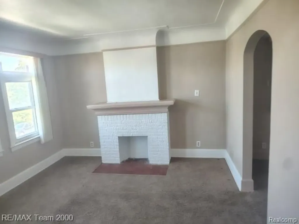 4237 W Grand Street Detroit City MI 48238