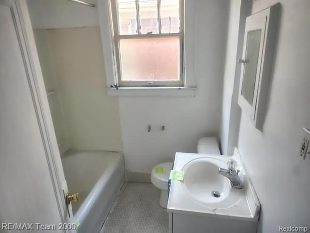 4237 W Grand Street Detroit City MI 48238