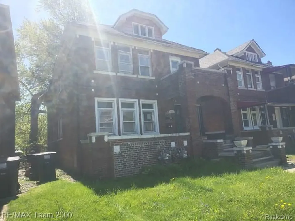 4237 W Grand Street Detroit City MI 48238