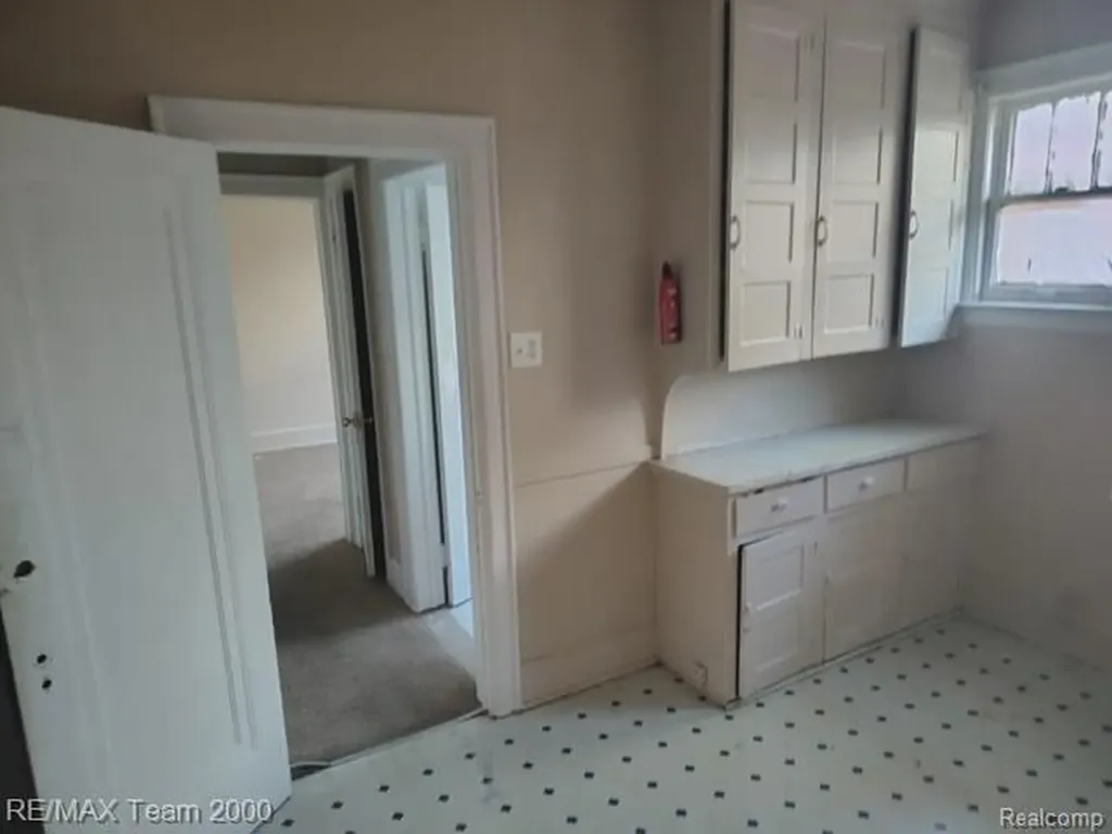 4237 W Grand Street Detroit City MI 48238