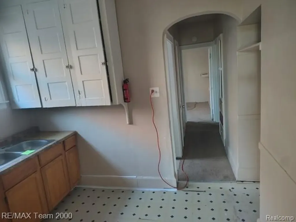 4237 W Grand Street Detroit City MI 48238
