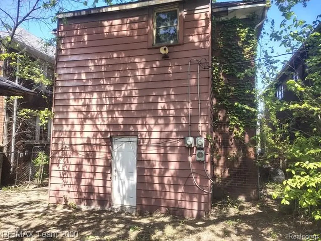 4237 W Grand Street Detroit City MI 48238