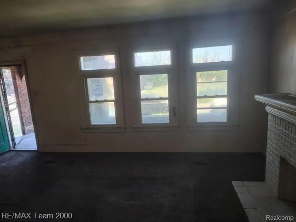 4237 W Grand Street Detroit City MI 48238