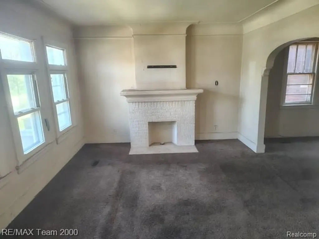 4237 W Grand Street Detroit City MI 48238
