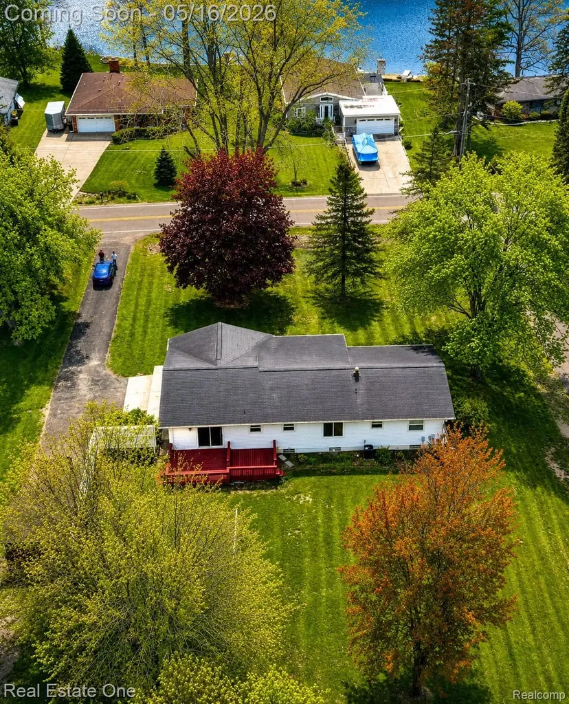 2553 Bullard Road Hartland Township MI 48353