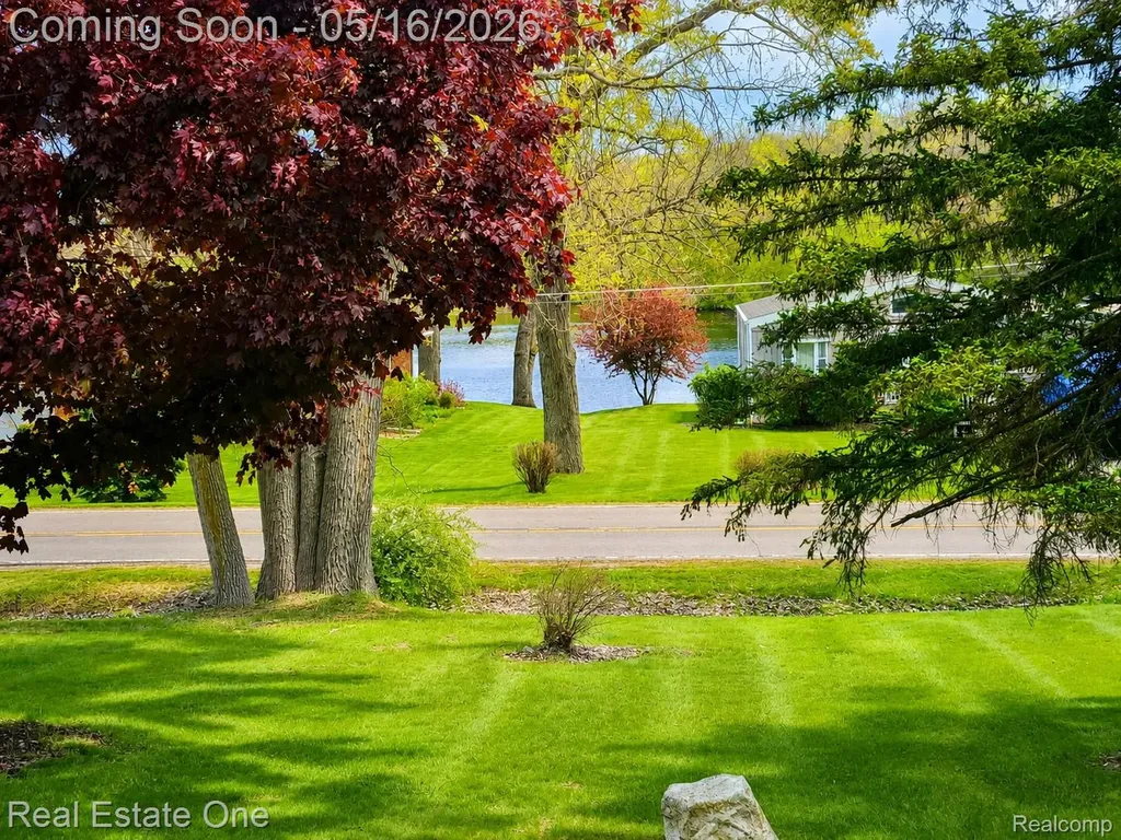 2553 Bullard Road Hartland Township MI 48353