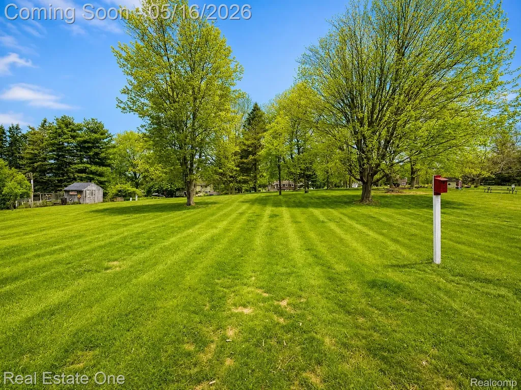 2553 Bullard Road Hartland Township MI 48353