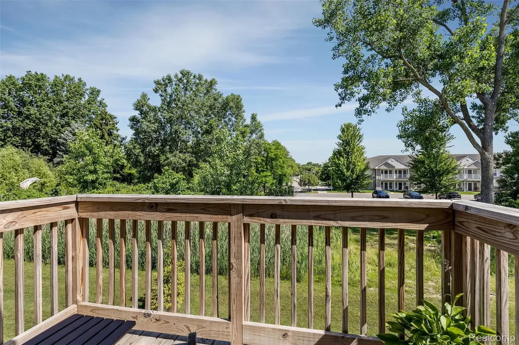 16625 Savor Lane Clinton Charter Township MI 48035