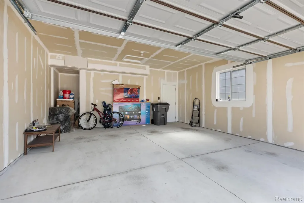 16625 Savor Lane Clinton Charter Township MI 48035