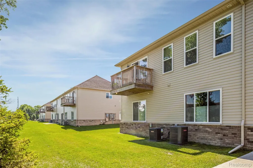 16625 Savor Lane Clinton Charter Township MI 48035