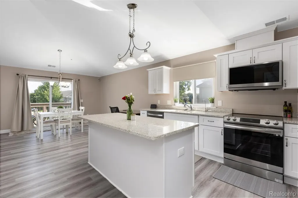 16625 Savor Lane Clinton Charter Township MI 48035