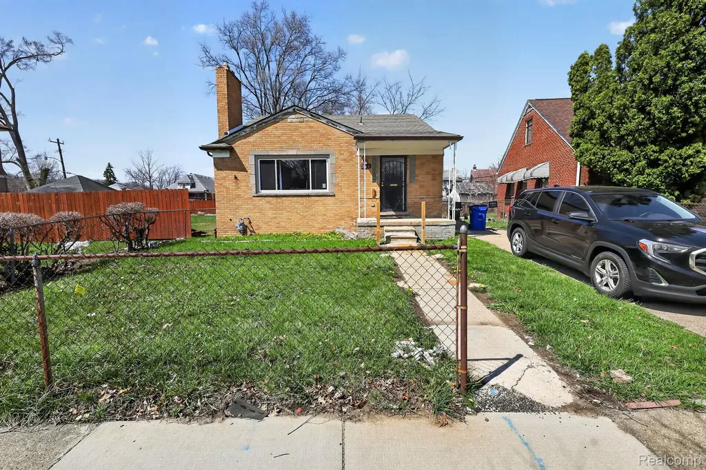 220 W Montana Street Detroit City MI 48203