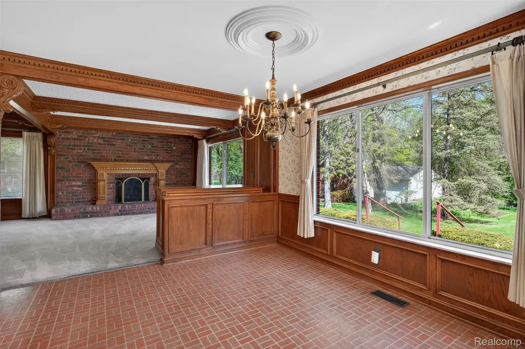 15623 Millar Road Clinton Charter Township MI 48036