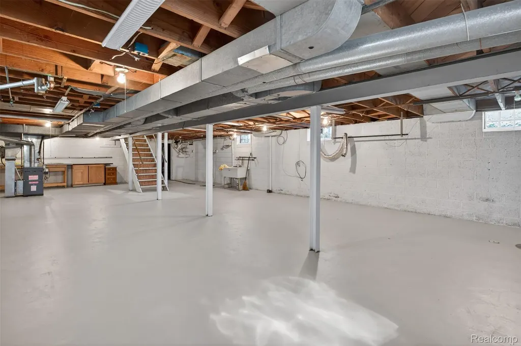 15623 Millar Road Clinton Charter Township MI 48036