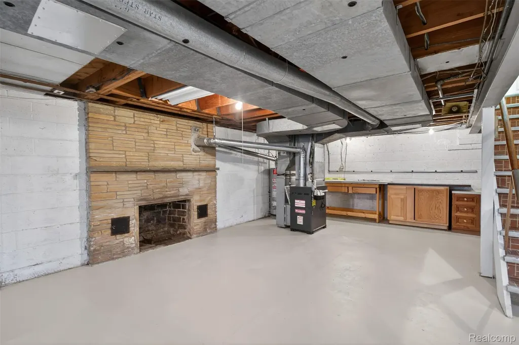 15623 Millar Road Clinton Charter Township MI 48036