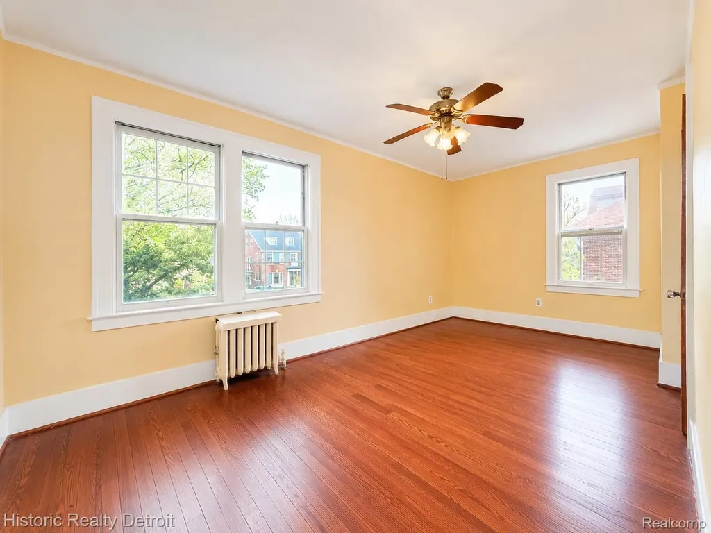 505 Fiske Drive Detroit City MI 48214