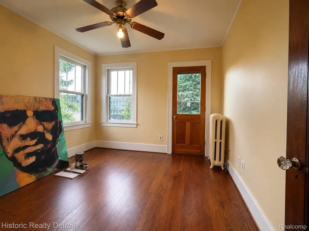 505 Fiske Drive Detroit City MI 48214