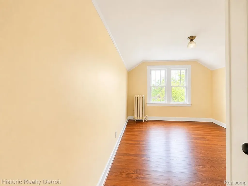 505 Fiske Drive Detroit City MI 48214