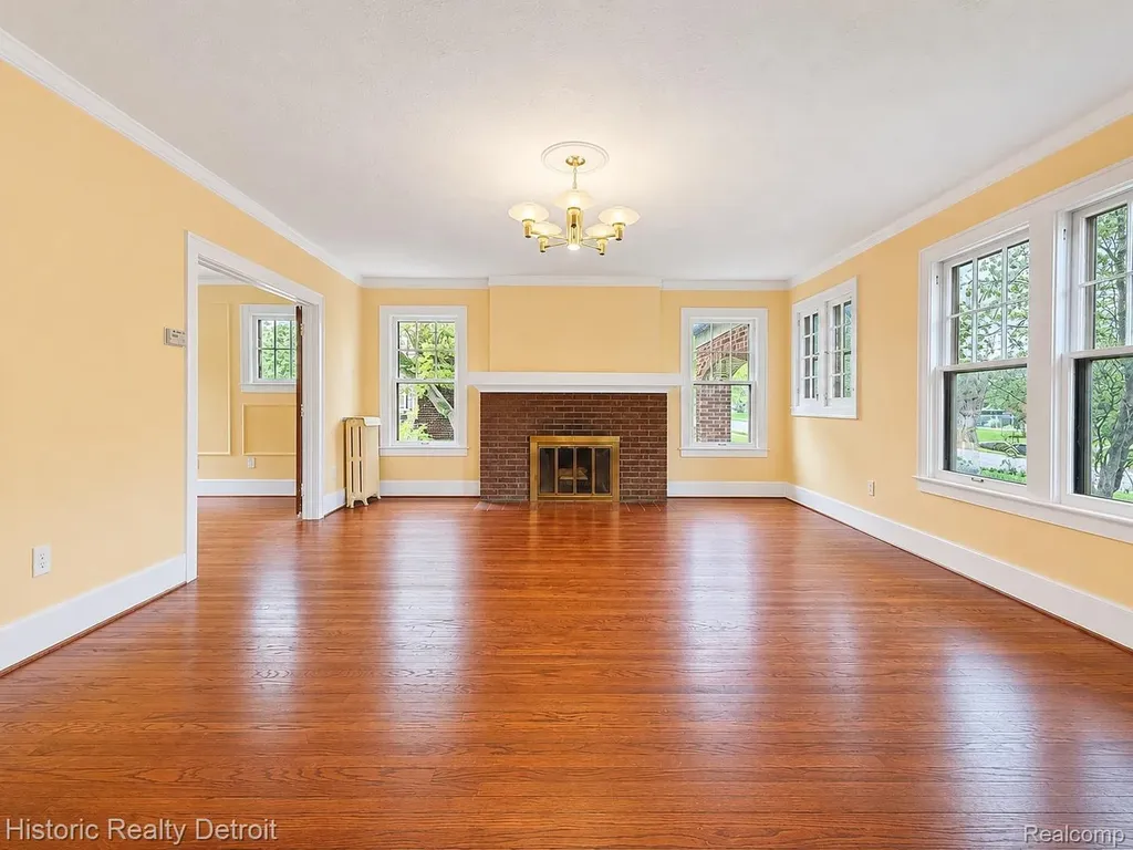 505 Fiske Drive Detroit City MI 48214