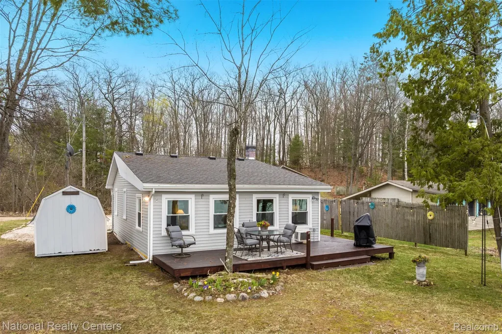 7520 W Dakota Trail Caldwell Township MI 49663
