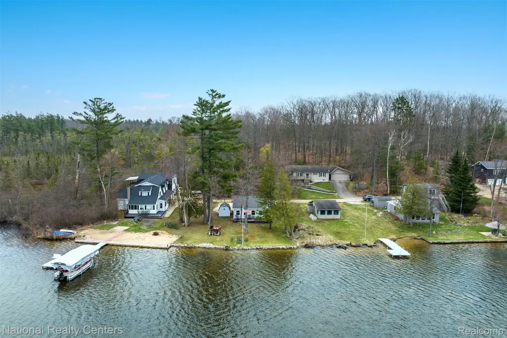 7520 W Dakota Trail Caldwell Township MI 49663