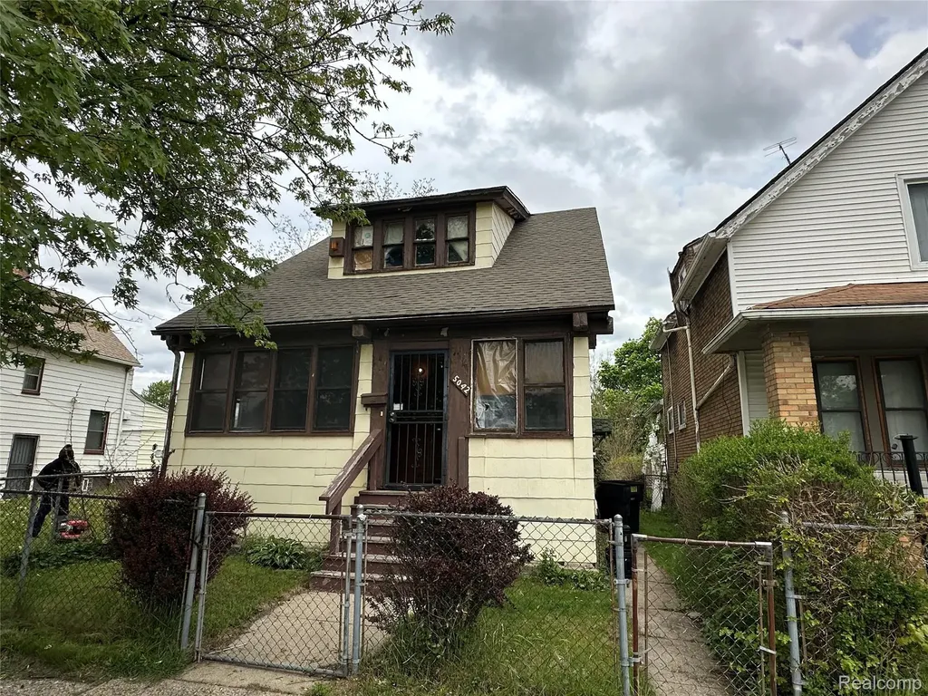5042 Pennsylvania Street Detroit City MI 48213