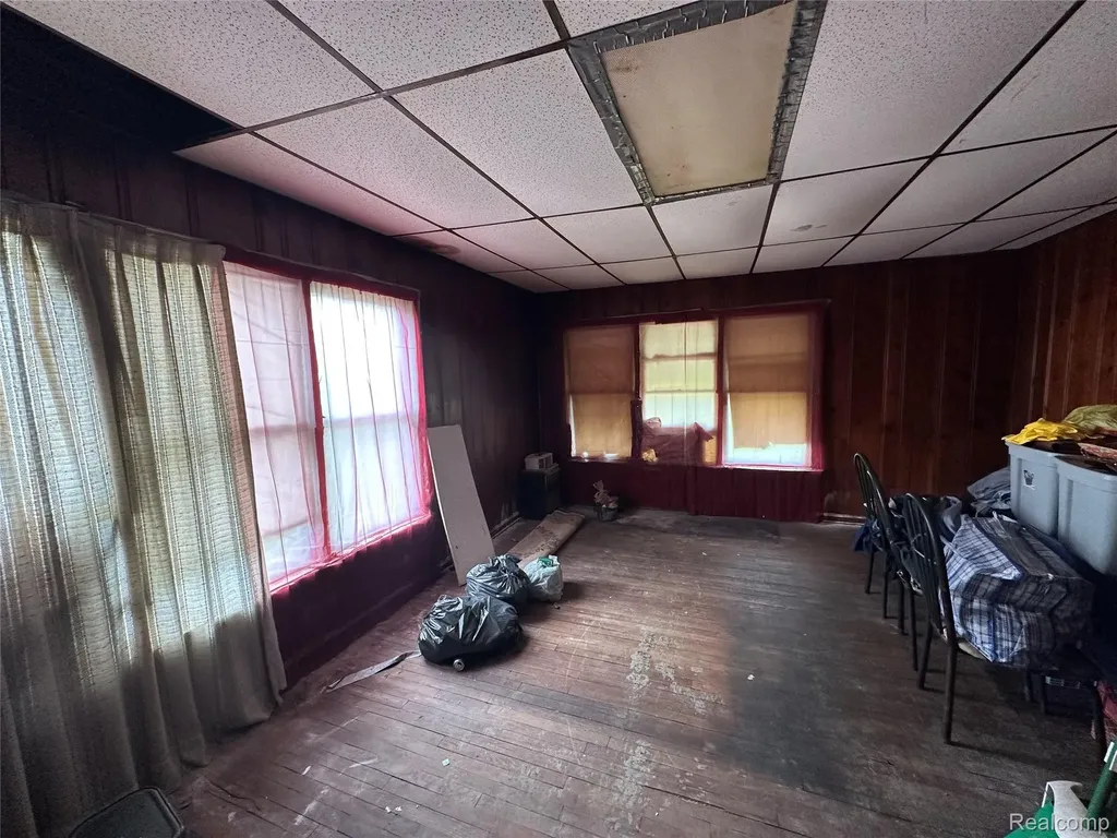 5042 Pennsylvania Street Detroit City MI 48213