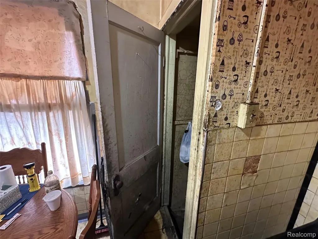 5042 Pennsylvania Street Detroit City MI 48213