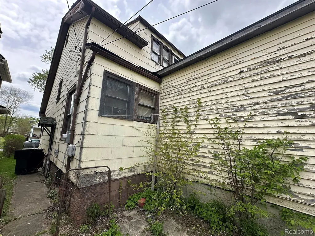 5042 Pennsylvania Street Detroit City MI 48213
