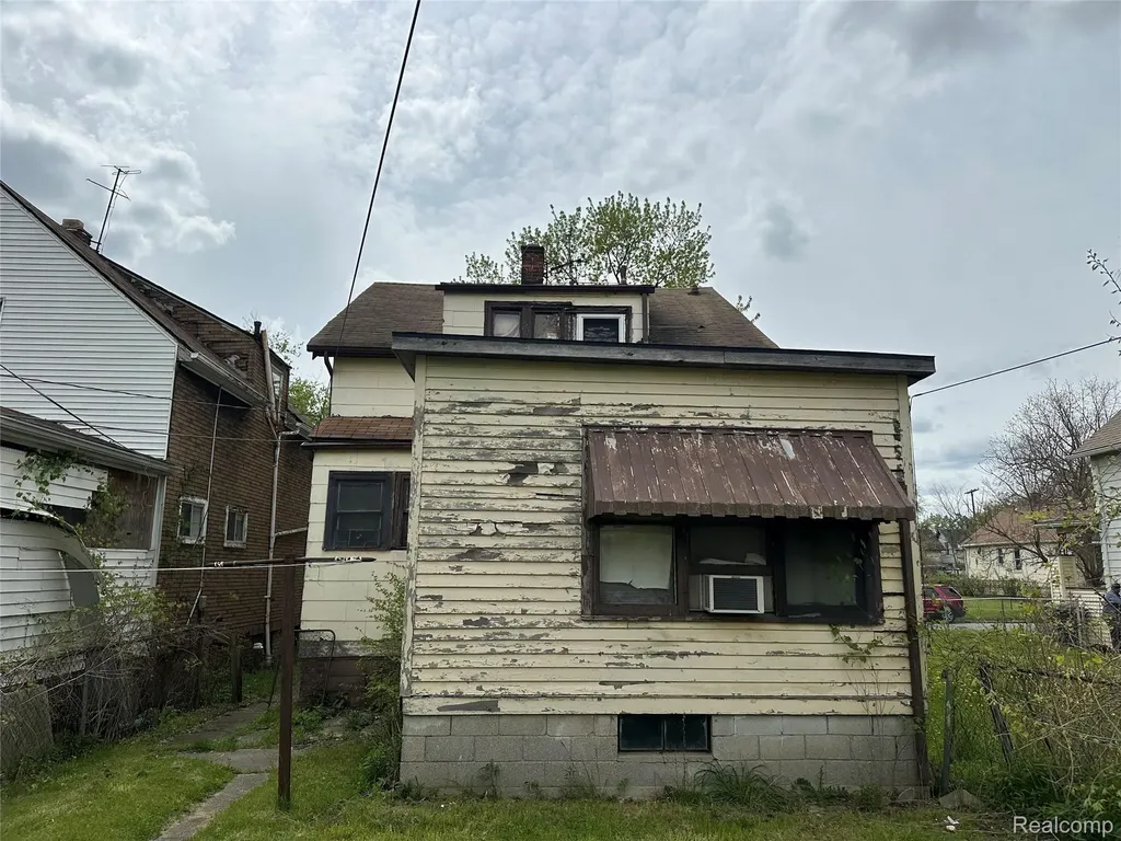 5042 Pennsylvania Street Detroit City MI 48213