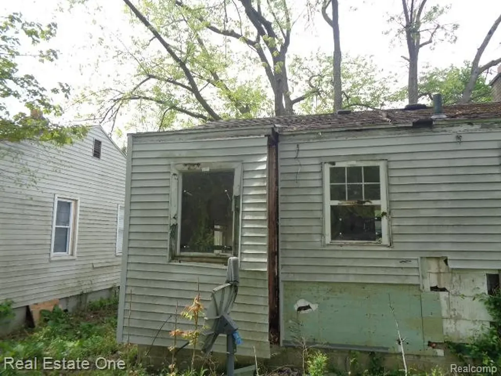15772 Chatham Street Detroit City MI 48223