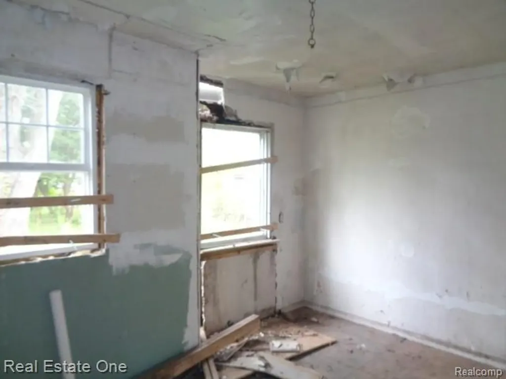 15772 Chatham Street Detroit City MI 48223