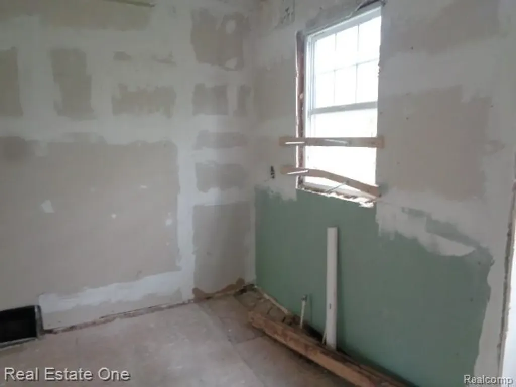 15772 Chatham Street Detroit City MI 48223