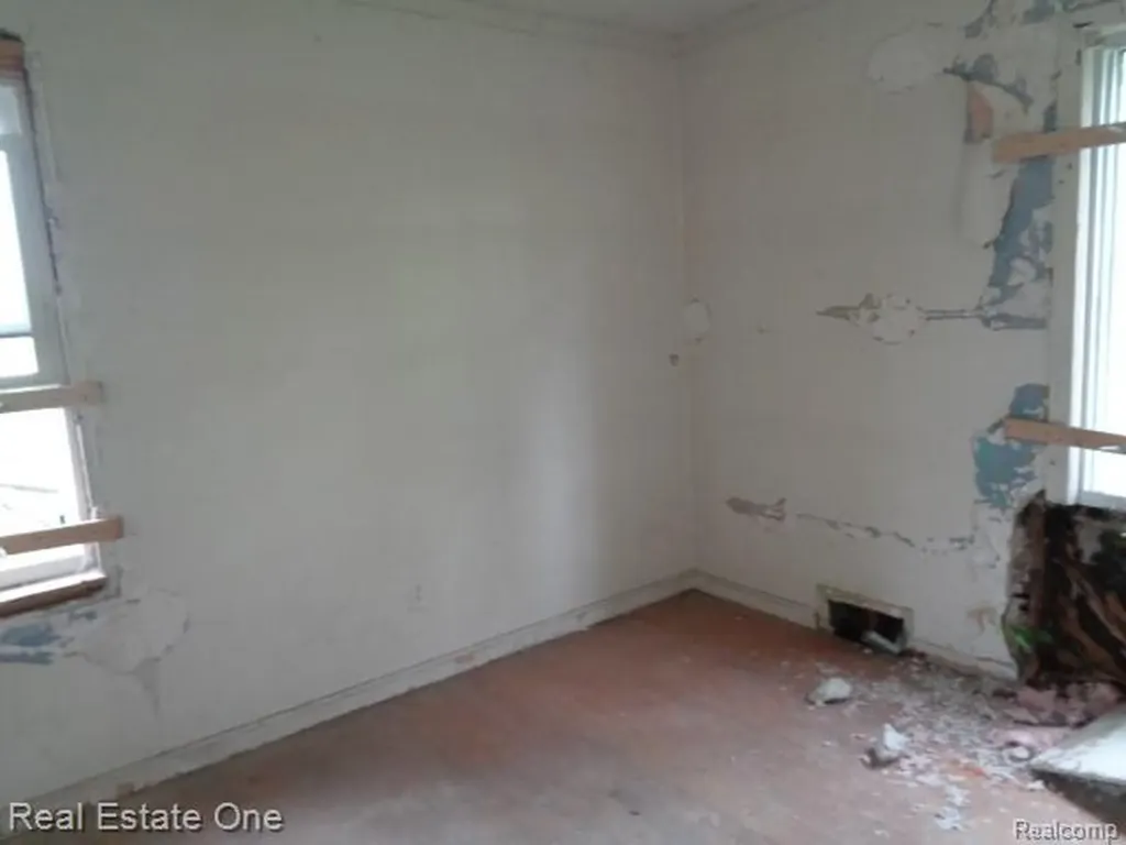 15772 Chatham Street Detroit City MI 48223