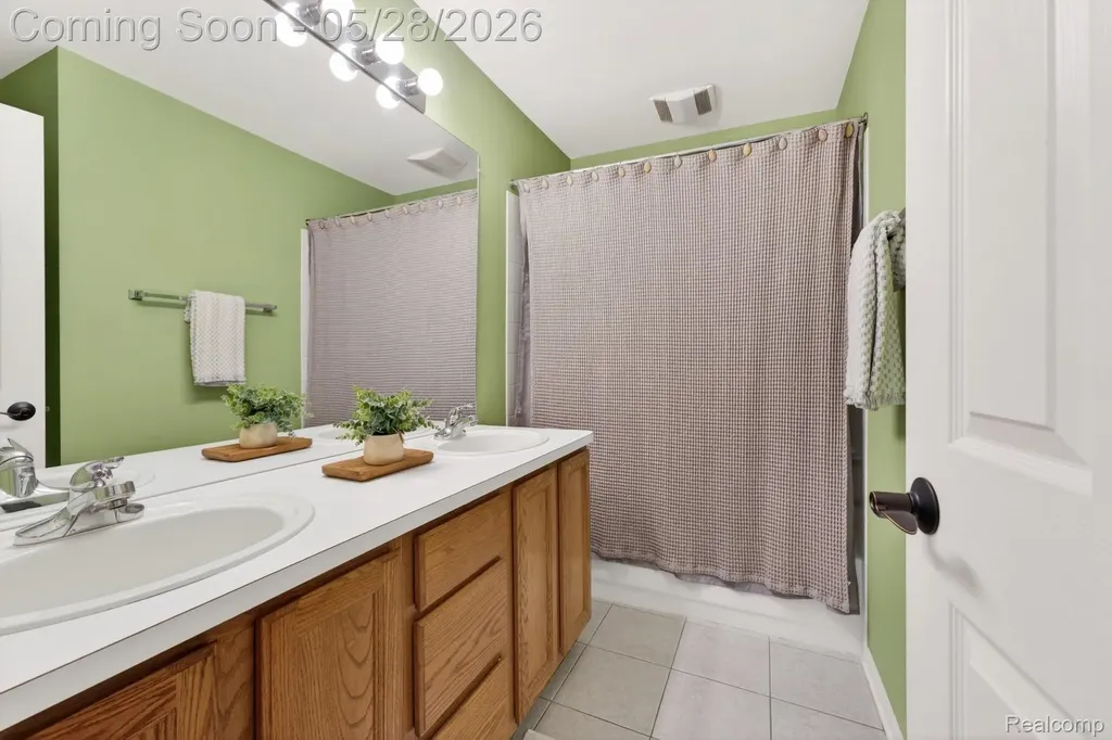 337 Country Club Court Canton Charter Township MI 48188