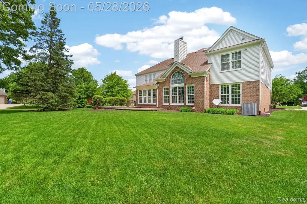 337 Country Club Court Canton Charter Township MI 48188