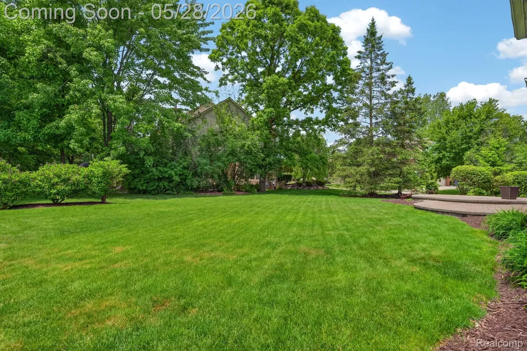 337 Country Club Court Canton Charter Township MI 48188
