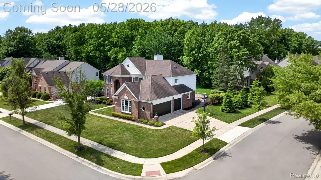 337 Country Club Court Canton Charter Township MI 48188
