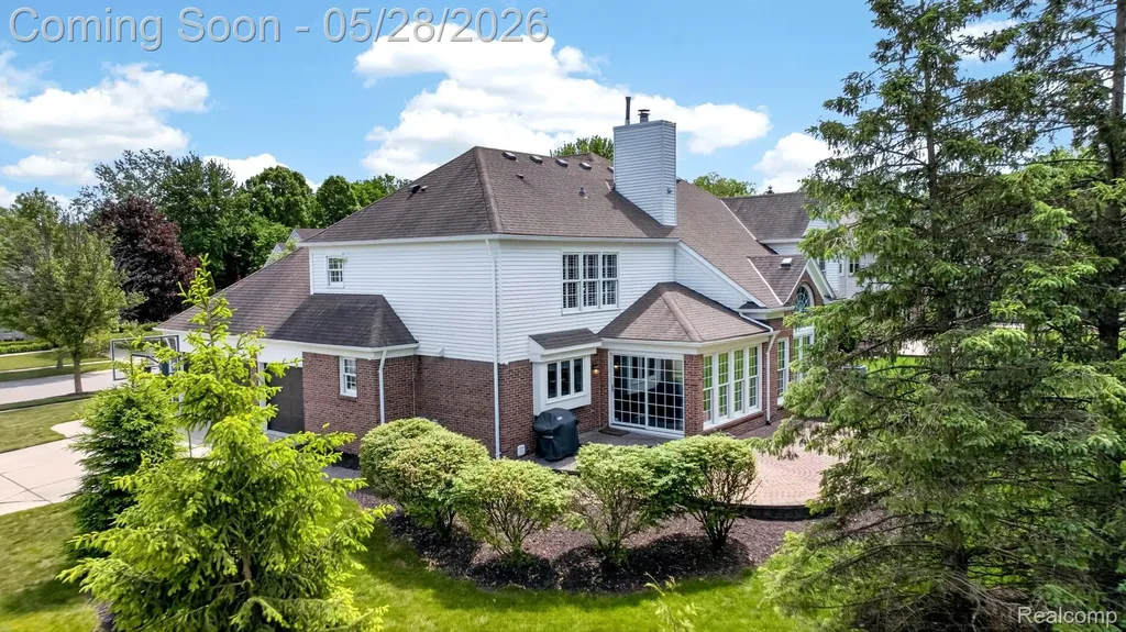 337 Country Club Court Canton Charter Township MI 48188