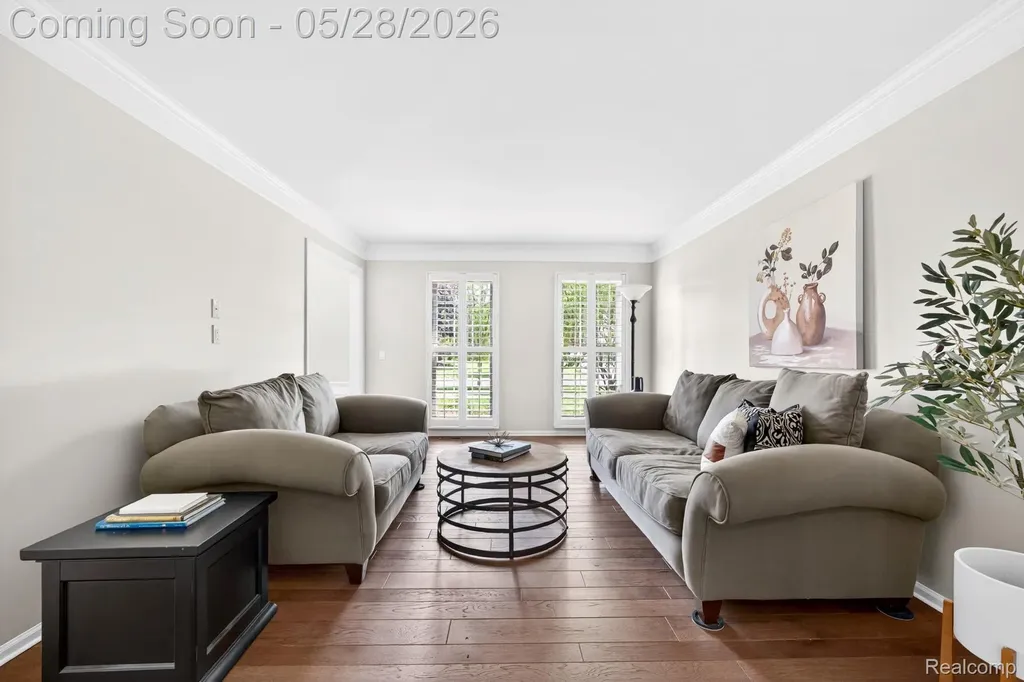 337 Country Club Court Canton Charter Township MI 48188
