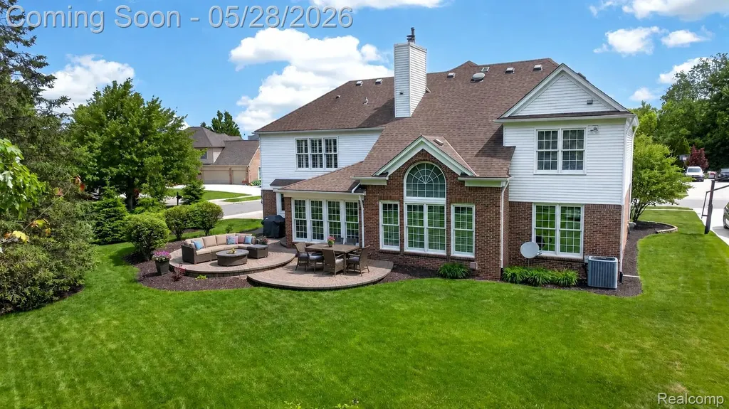 337 Country Club Court Canton Charter Township MI 48188
