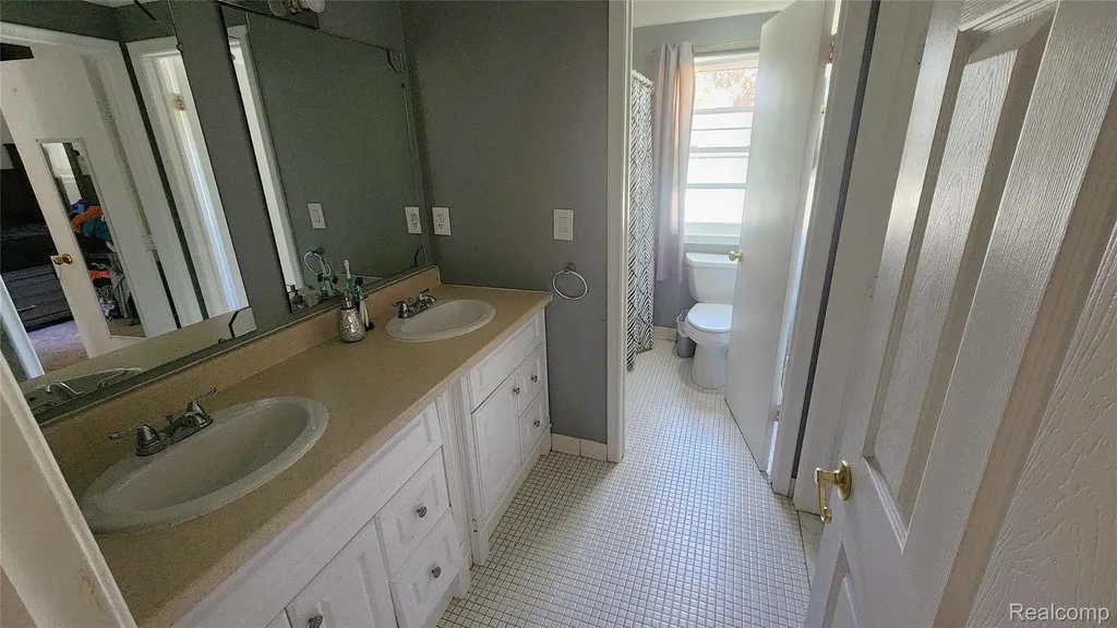 28718 Apollo Drive Chesterfield Township MI 48047