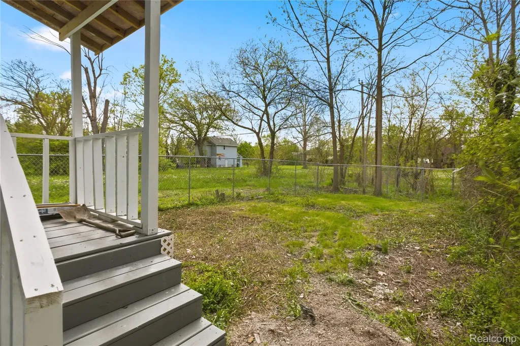 157 W Nevada Street Detroit City MI 48203
