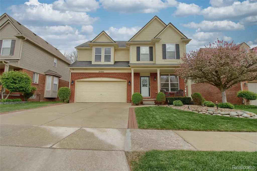 28260 Cottage Lane Lyon Charter Township MI 48165