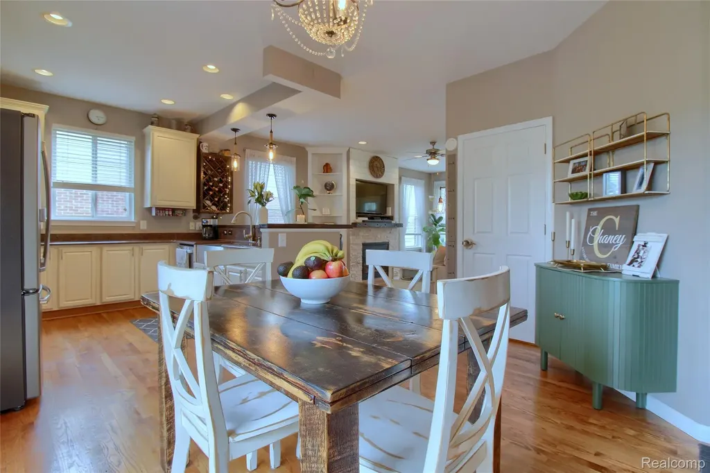 28260 Cottage Lane Lyon Charter Township MI 48165